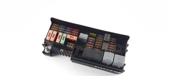 Mercedes-Benz ML W164 Fuse module A1645402372