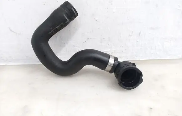 Skoda Karoq Engine coolant pipe/hose 5Q0122073BK