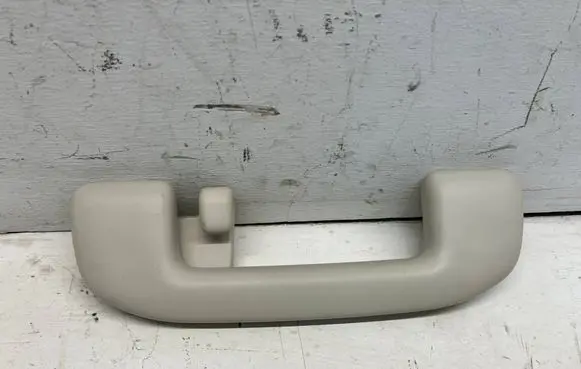 Rear interior roof grab handle