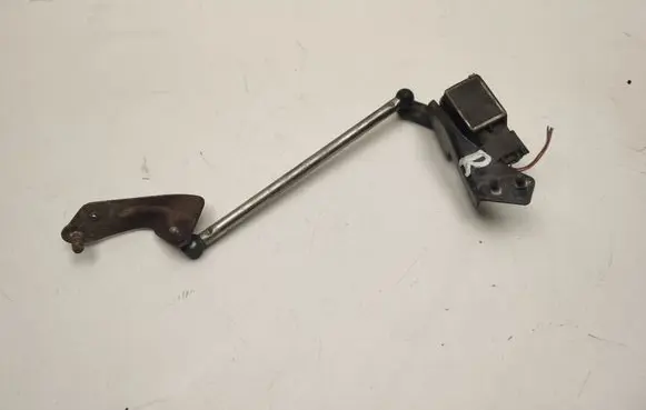 Mercedes-Benz CL C216 Rear air suspension level height sensor A0105427717