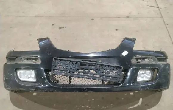 Mazda Premacy Front bumper juodas