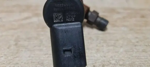 Fuel injector