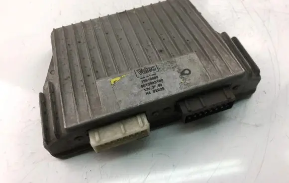 Citroen Xantia Engine control unit/module ECU 9610493180