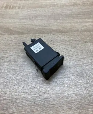 Audi A6 S6 C4 4A Windscreen/window heater switch 4A0941503E