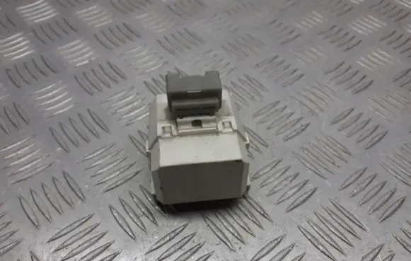 Mitsubishi Colt CZ3 Other relay MN108928