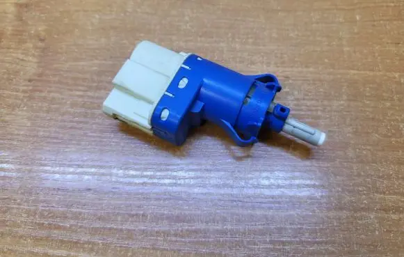 Volvo XC70 Brake pedal sensor switch 3M5T9C812AC
