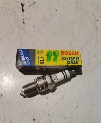 Volkswagen Polo III 6N 6N2 6NF Glow plug 024224552