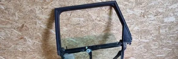 Audi A4 S4 B5 8D Rear door window/glass frame 8D0839399A