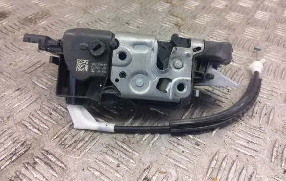 Peugeot RCZ Front door lock PSA184172