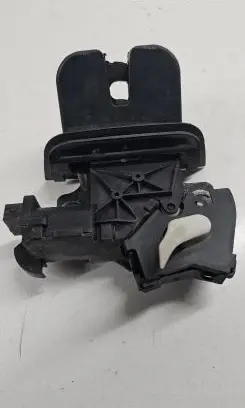 Audi Q7 4L Tailgate/trunk/boot lock/catch/latch 8P4827505C