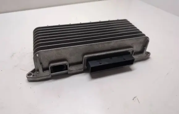 Audi A6 S6 C6 4F Sound amplifier 4F0035223L 720300800100 4F0910223K