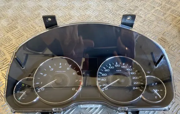 Subaru Legacy Speedometer (instrument cluster) 85003AJ490 NS05003K 0388010