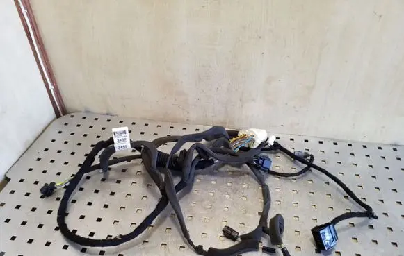 Chevrolet Captiva Front door wiring loom