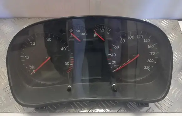 Volkswagen Golf IV Speedometer (instrument cluster) 1J0919881D