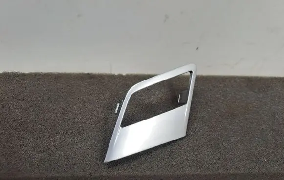 BMW X7 G07 Other front door trim element 6995440