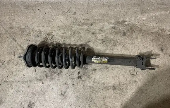 Mercedes-Benz E W213 Front shock absorber/damper A2133230020 A2133202013