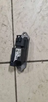 BMW 5 E39 Airbag deployment crash/impact sensor 8375643