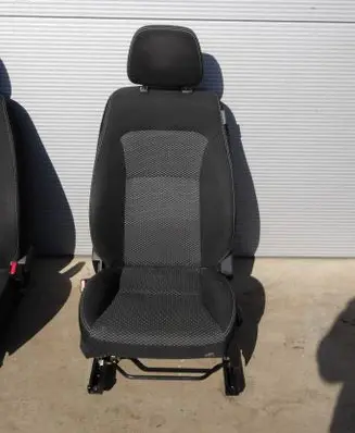 Suzuki Vitara (LY) Front driver seat 