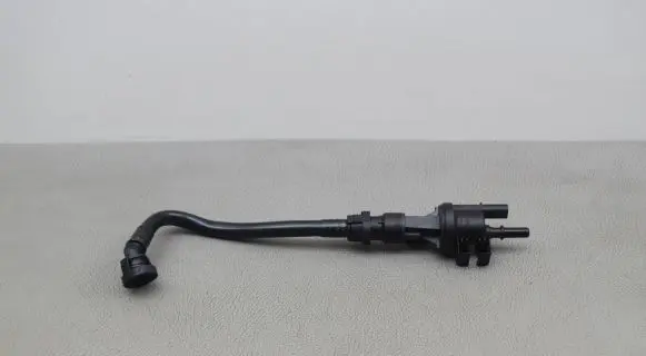 Breather/breather pipe/hose