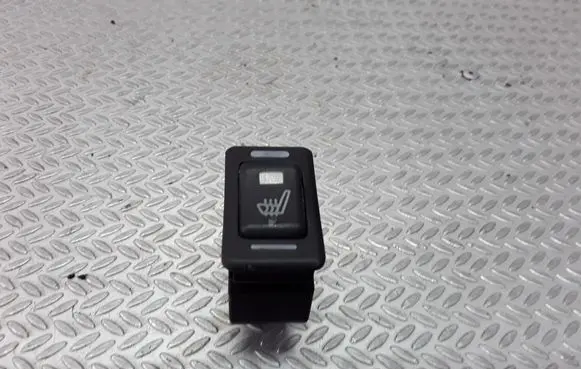 Nissan Almera N16 Seat heating switch