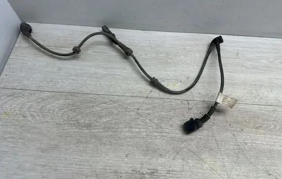 Porsche Cayenne (92A) Front ABS sensor wiring 7P0971279C 20092014 162319