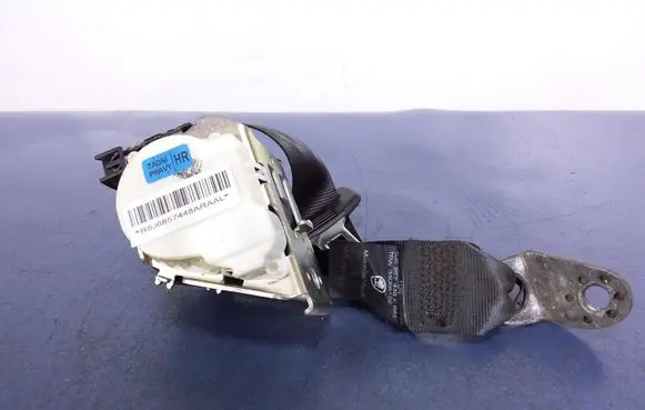 Skoda Fabia Mk2 (5J) Front seatbelt 5J6857448