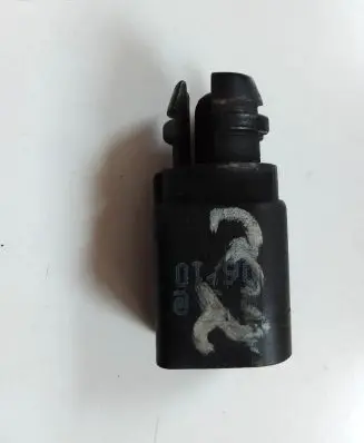 Volkswagen PASSAT CC Outside/exterior temperature sensor 8Z0820535