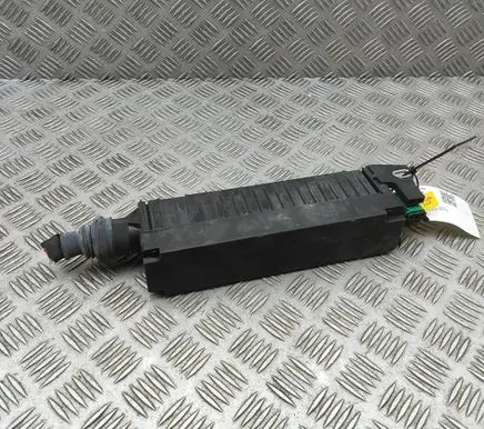 Porsche Taycan 9J1 Fuse box set 9J1937571 4J0973704