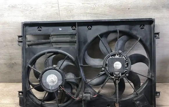 Volkswagen Golf VI Electric radiator cooling fan 1K0121223