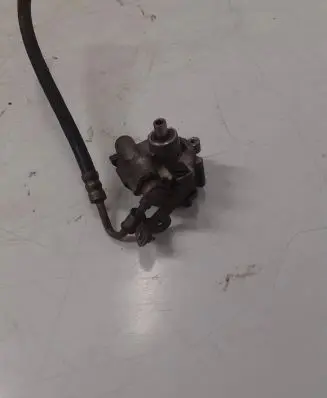 Peugeot 407 Power steering pump 7617955559