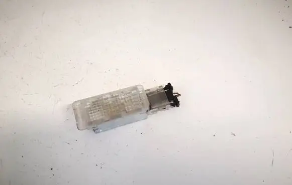 Volkswagen PASSAT B6 Other interior light 6l0947565