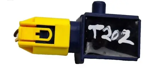 Mercedes-Benz C AMG W204 Airbag deployment crash/impact sensor A2128204926