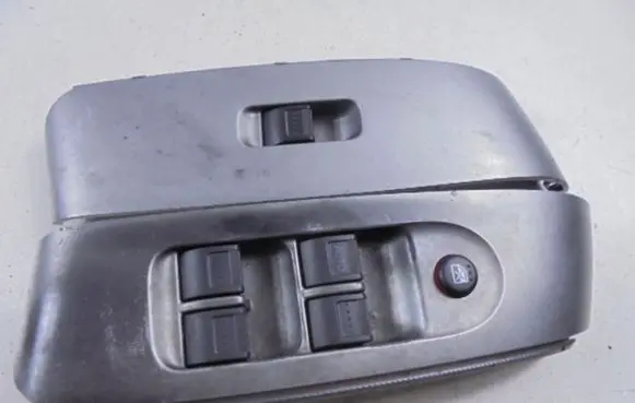 Honda City Electric window control switch SAAM21696
