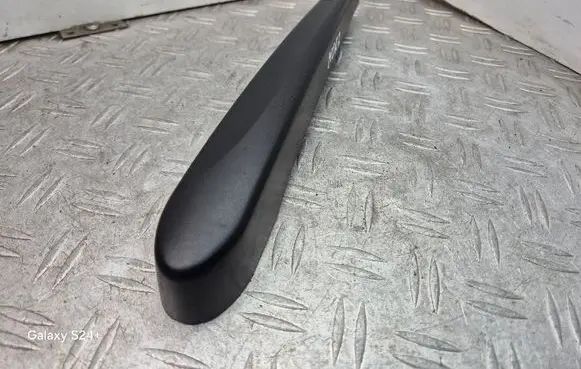 Opel Mokka X Rear wiper blade arm 