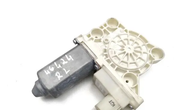 BMW 7 E65 E66 Rear door window regulator motor 67628382 5WK1052