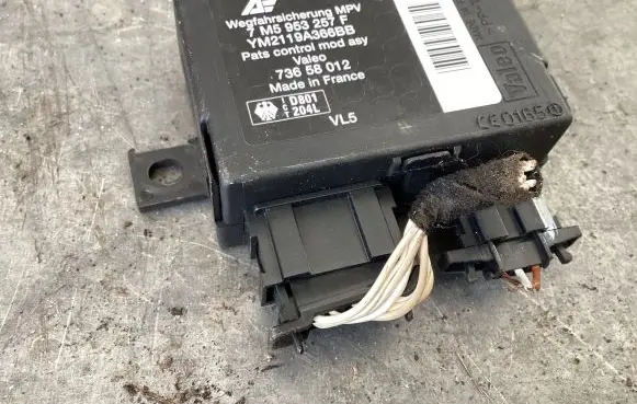 Ford Galaxy Immobilizer control unit/module 7M5953257F YM2119A366BB 73658012