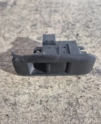 Nissan Primera Electric window control switch 25411AV600 241104N1