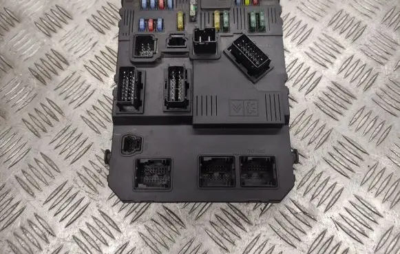 Peugeot 407 Comfort/convenience module 9655708380 S120104700L