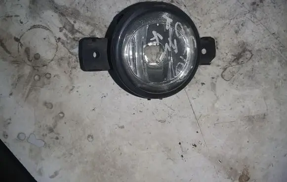 Renault Clio II Front fog light 8200002469