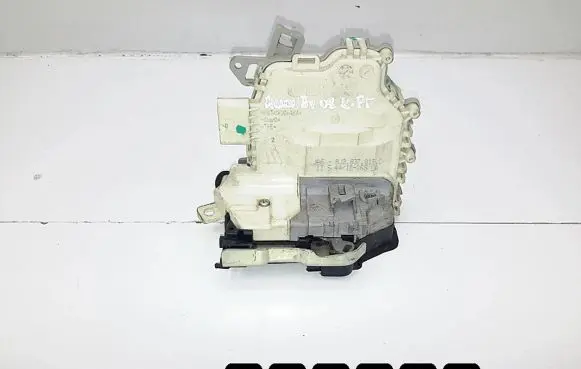 Audi A4 S4 B8 8K Front door lock