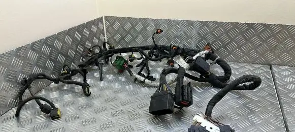 Jeep Grand Cherokee Engine installation wiring loom 68146866AD