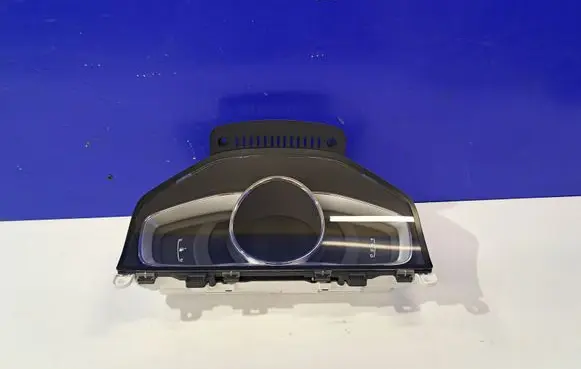 Speedometer (instrument cluster)