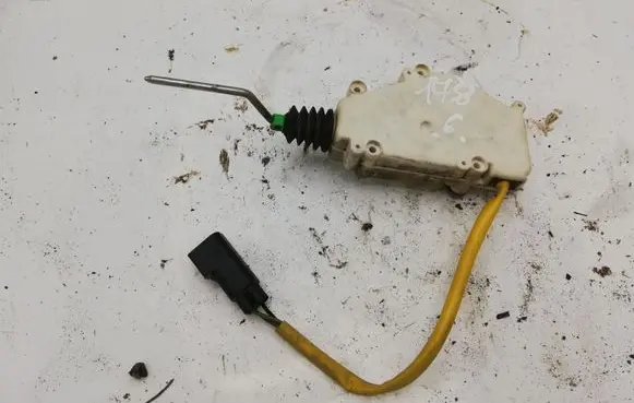 Seat Alhambra (Mk1) Fuel tank cap lock 7M0959775C 7M0959775