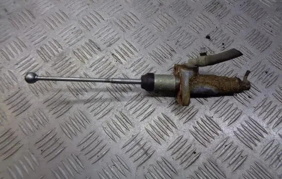 Alfa Romeo 147 Clutch release bearing slave cylinder 