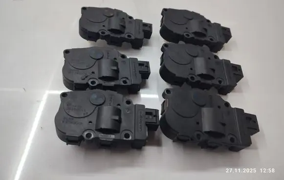 Audi Q5 SQ5 Air flap motor/actuator K9749005 EFB430
