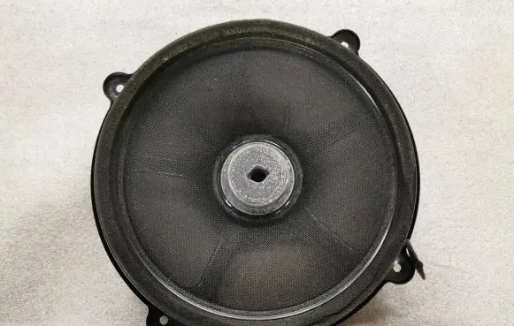 Chevrolet Corvette C7 Subwoofer speaker 22948986