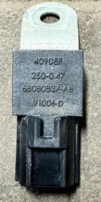 Jeep Grand Cherokee WL Combustion relay 68080837AB 40908F 91006D