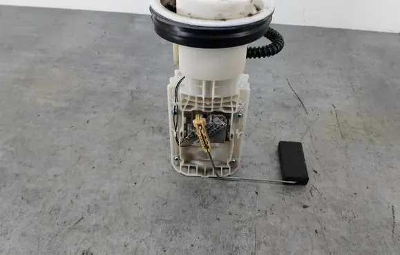 Skoda Fabia Mk2 (5J) In-tank fuel pump 6Q0919051F