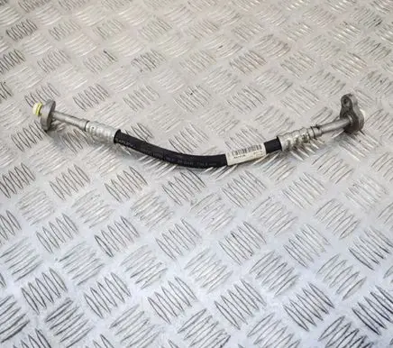 Volvo V60 Air conditioning (A/C) pipe/hose 31305891