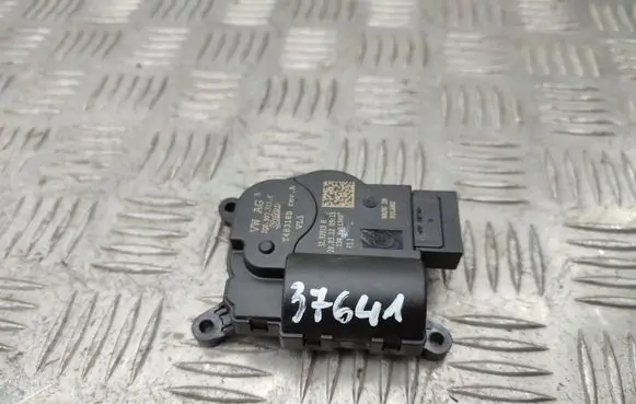 Volkswagen T-Roc Intake manifold valve actuator/motor 2Q0907511F